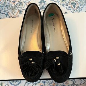 Mandolins black suede like flats with tassels